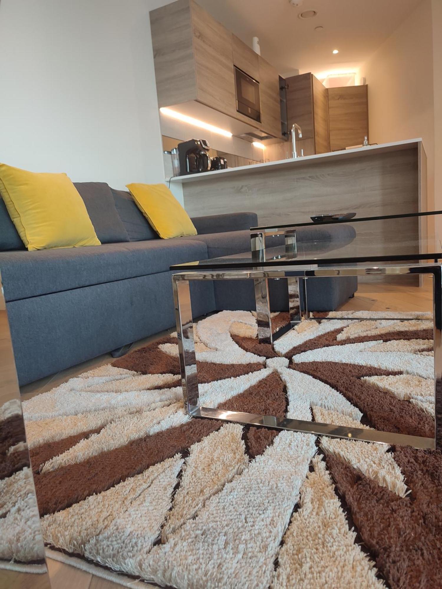 Luxury Riverside Apt With Easy Access To Central London, O2, Excel Centre And Parking Екстериор снимка
