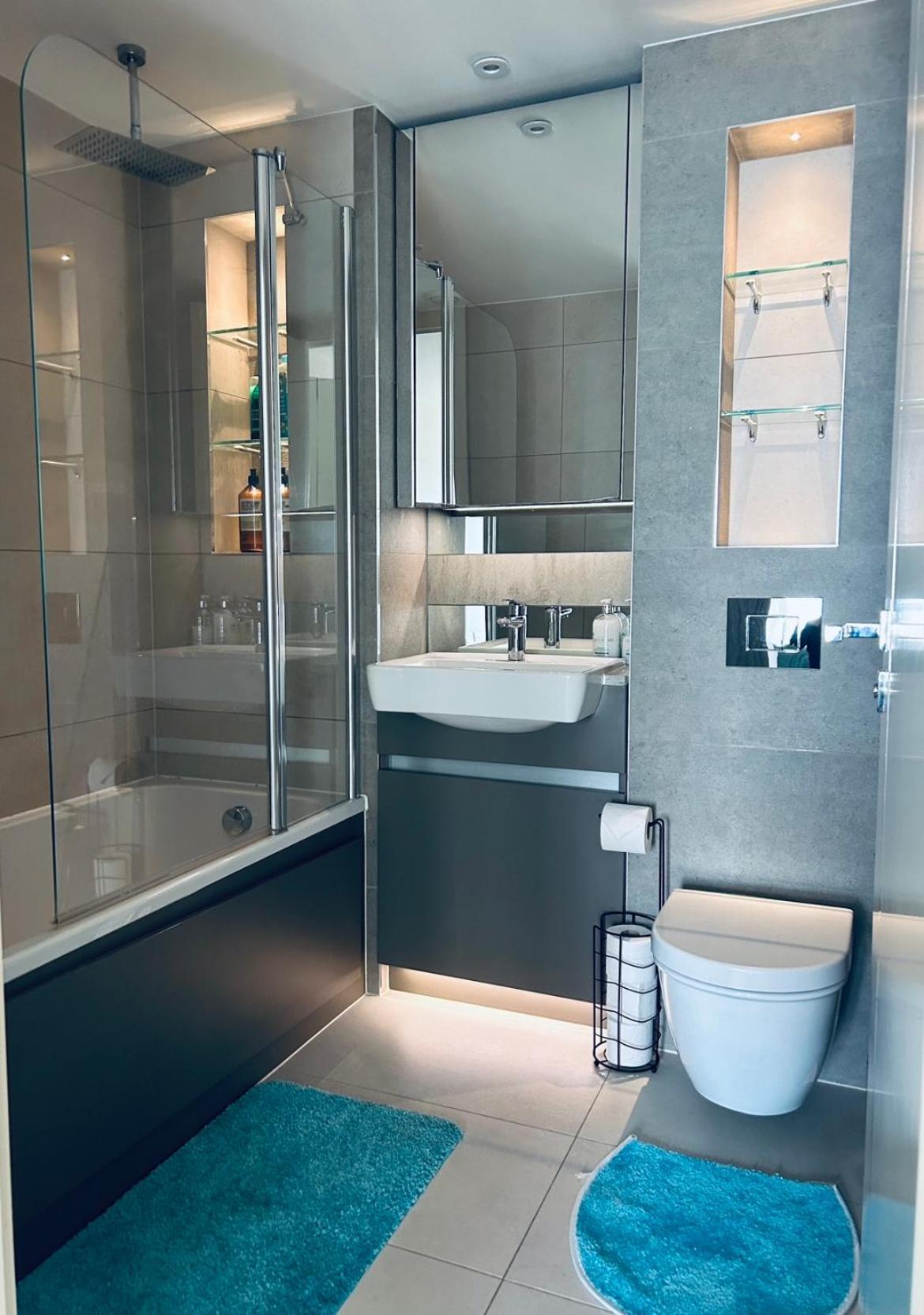 Luxury Riverside Apt With Easy Access To Central London, O2, Excel Centre And Parking Екстериор снимка