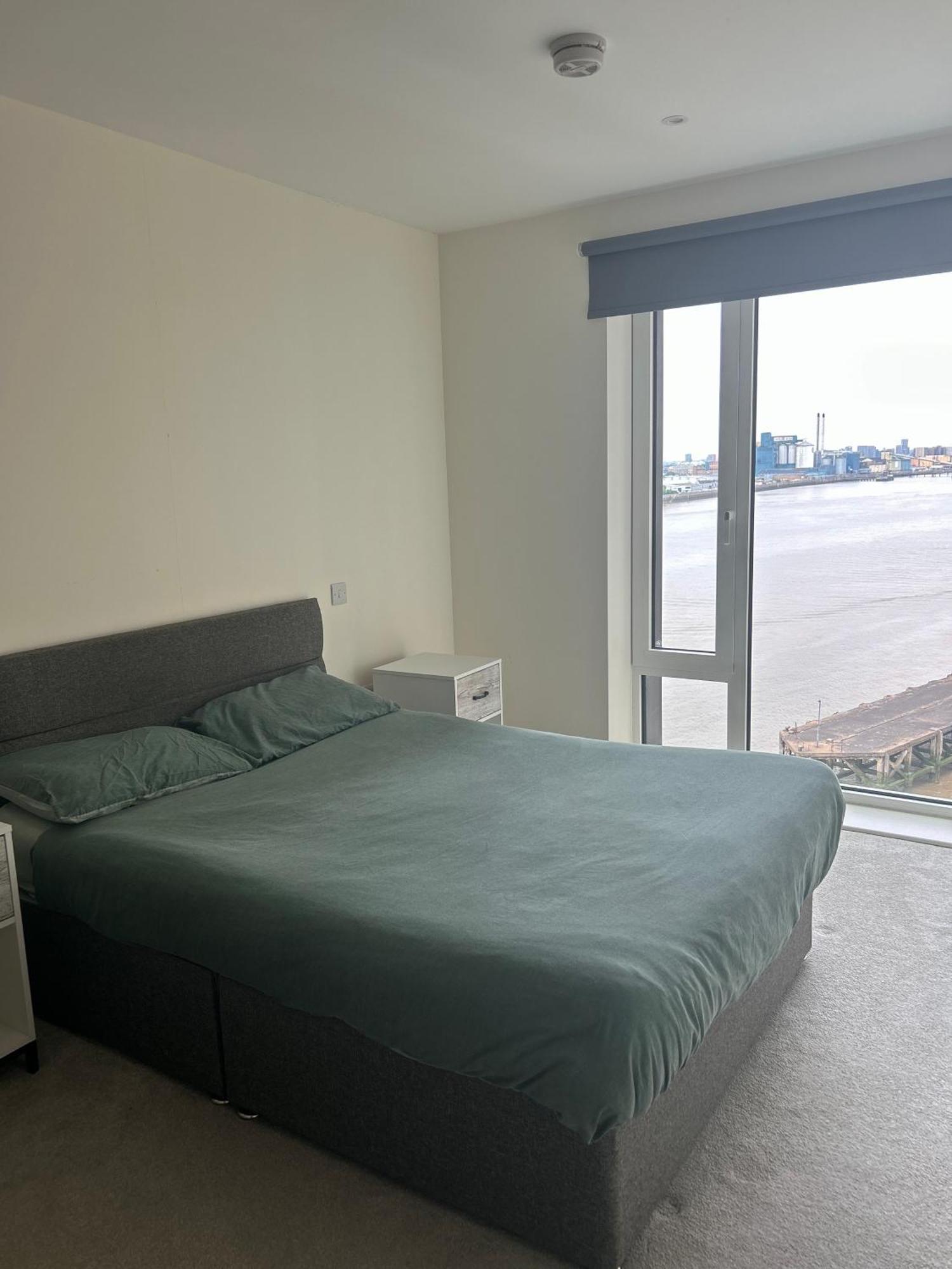 Luxury Riverside Apt With Easy Access To Central London, O2, Excel Centre And Parking Екстериор снимка